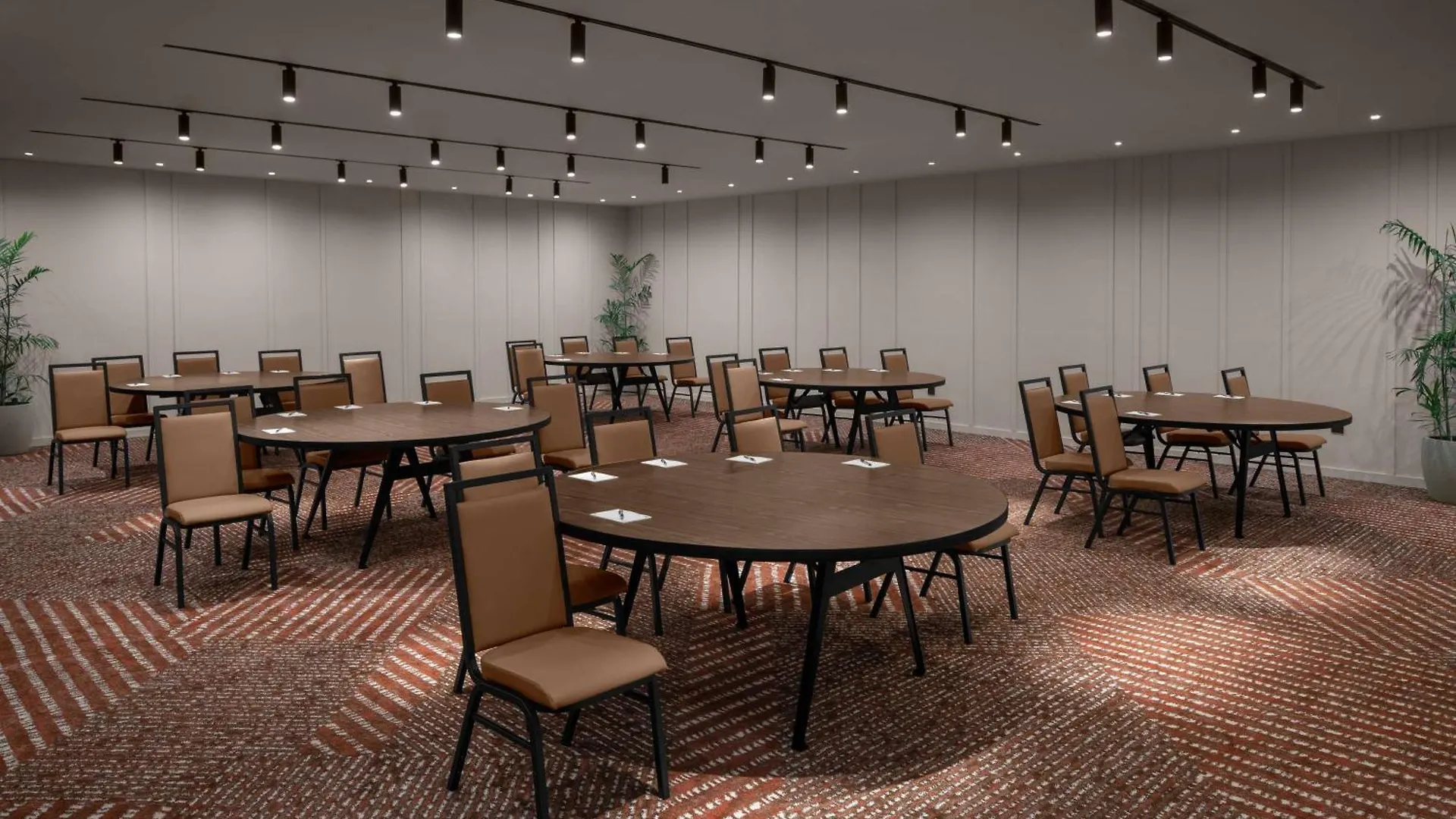 Rok Hotel Kingston Tapestry Collection By Hilton